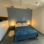 Le Chen Zen Semesterbostad